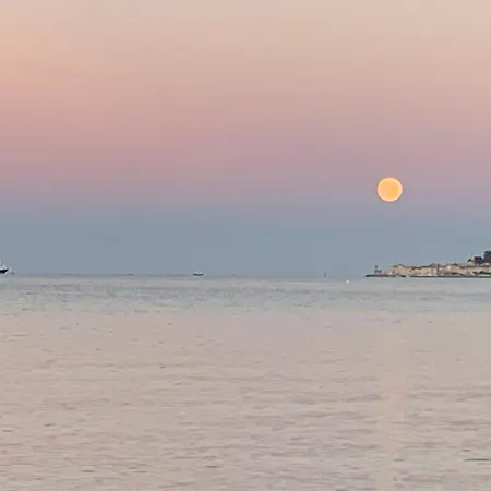 Les Marines De Cogolin, Brigantine Апартаменты Коголин