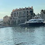 Les Marines De Cogolin, Brigantine شقة كوغولين